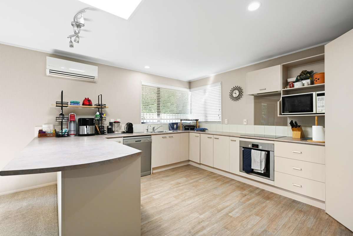 26 Bouverie Crescent_2