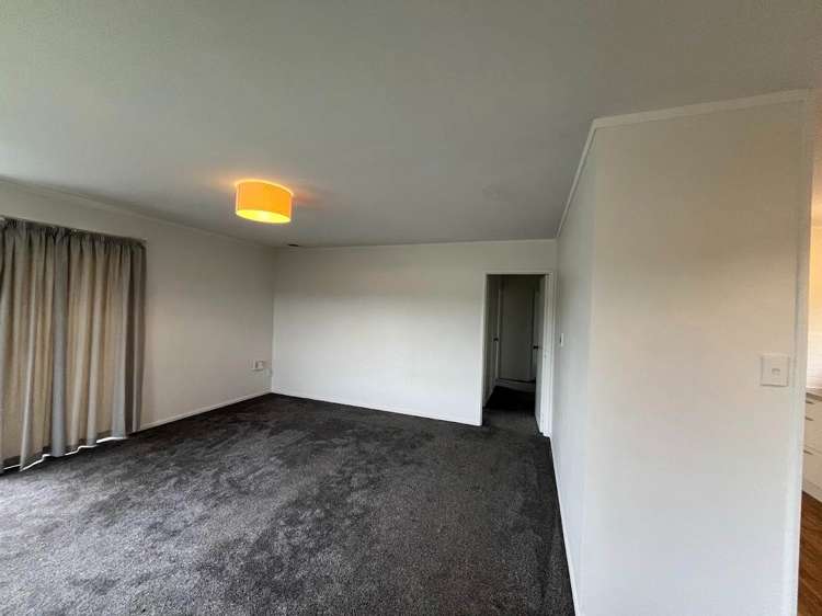 92A Captain Scott Road Glen Eden_4