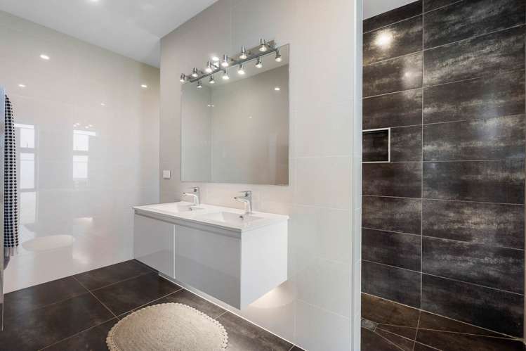 11 Bernora Crescent Bombay_21