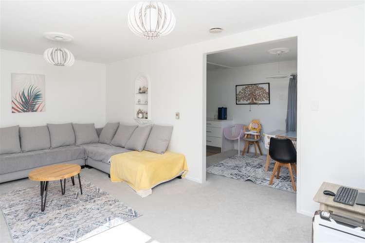 59 Resthill Crescent Glenview_8