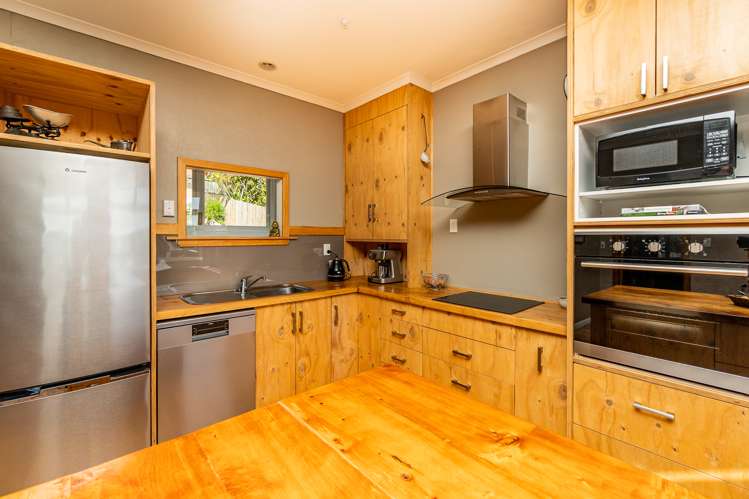 16 June Street Highfield_5