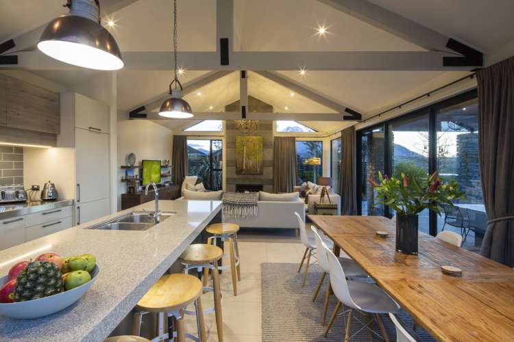 8 Buckler Court Jacks Point_16