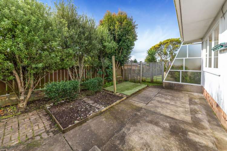 2/24 Botany Road Howick_12