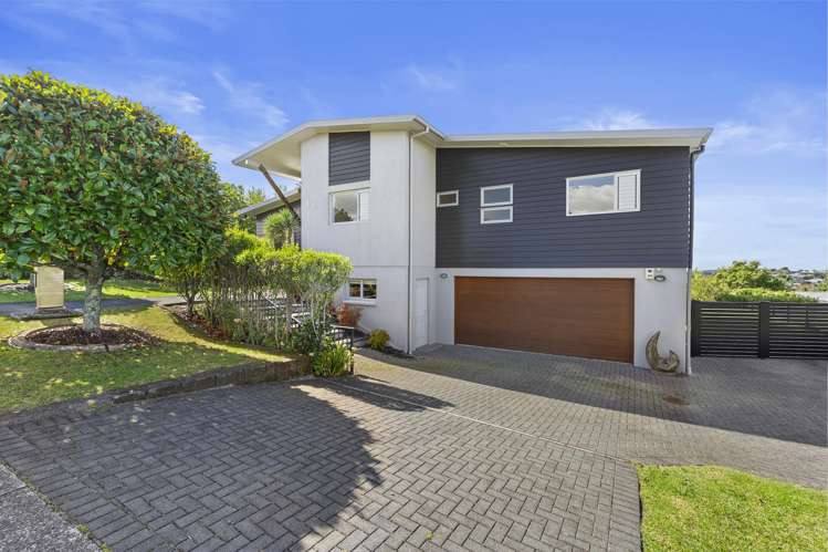 60 Chesterfield Way Orewa_32