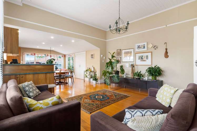 83 Taylors Road Mount Albert_13