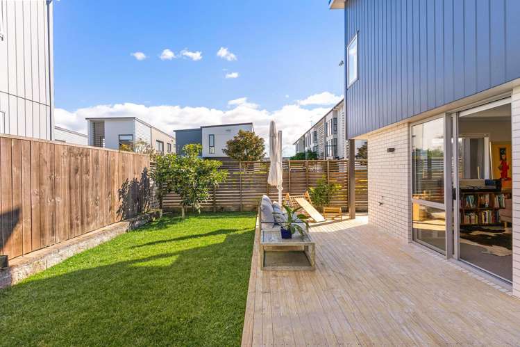 91 Glidepath Road Hobsonville_7