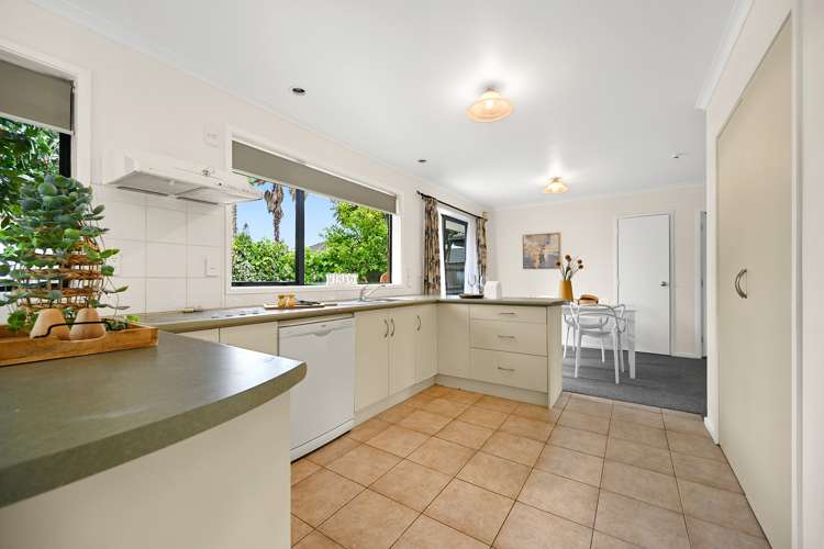 3 Blairgowrie Place Rototuna North_3