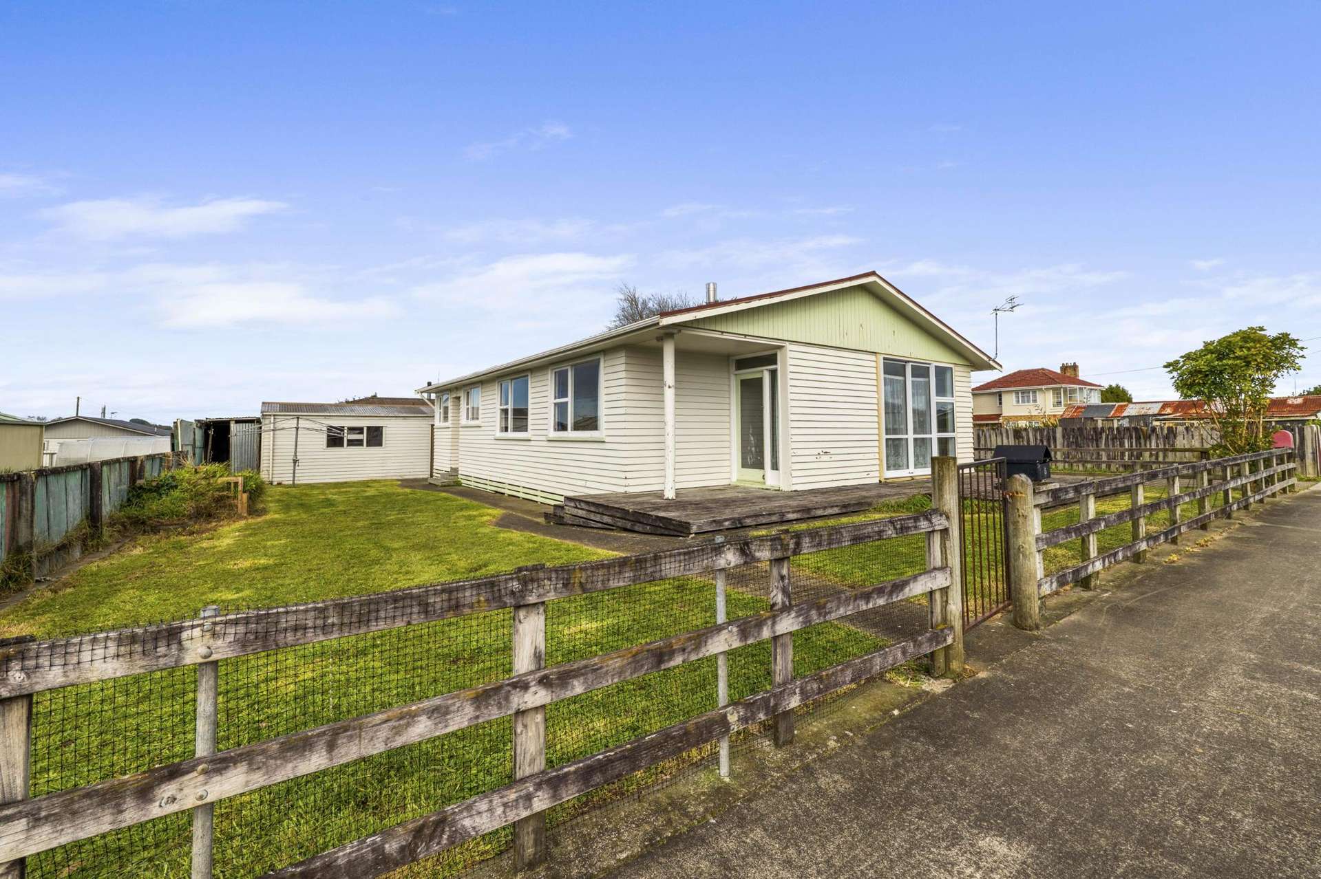 5 & 5a London Street Eltham_0