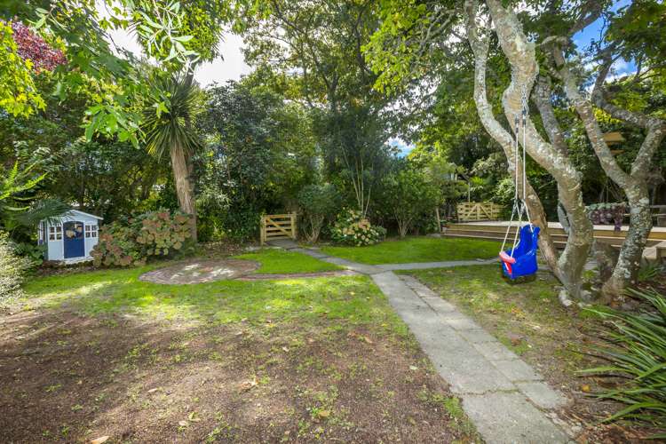 23a Heretaunga Square Silverstream_21