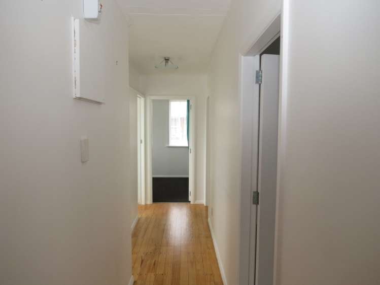 6 Salas Place Papakura_4