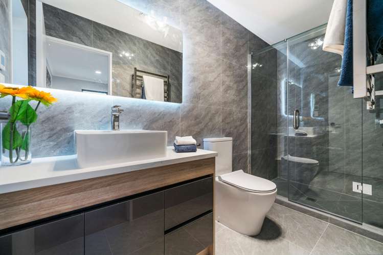 56 Koromeke Street Flat Bush_23