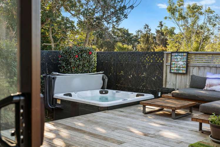 2/15 Dobell Road_0
