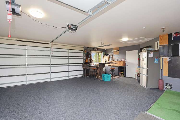 55 Pages Road Allenton_27