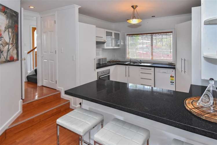 37 Kuripaka Crescent The Gardens_8