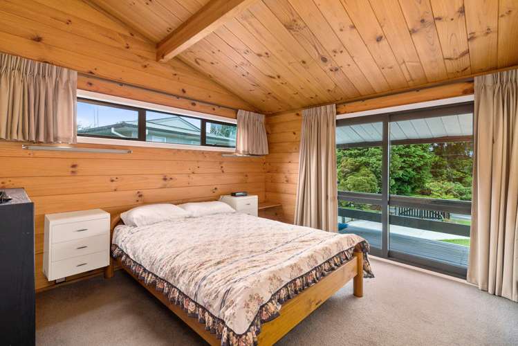 194 Spencer Road Lake Tarawera_12