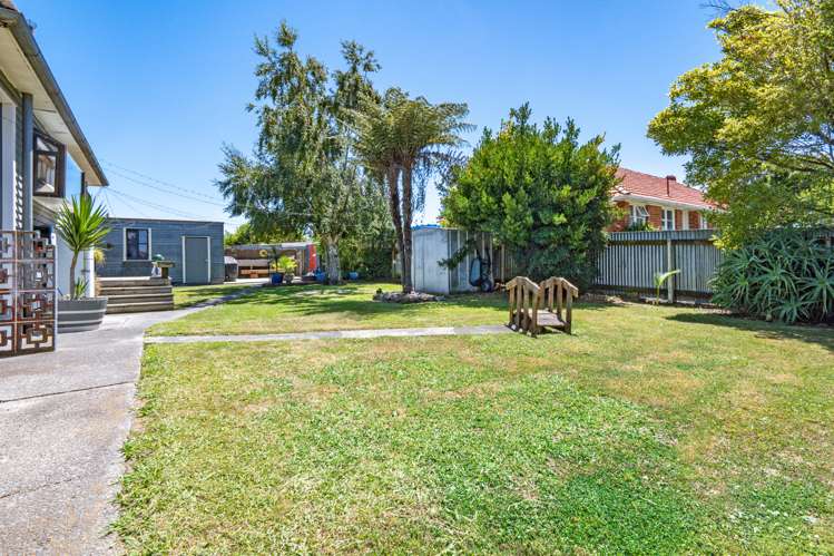 700 Kowhai Street Mahora_11
