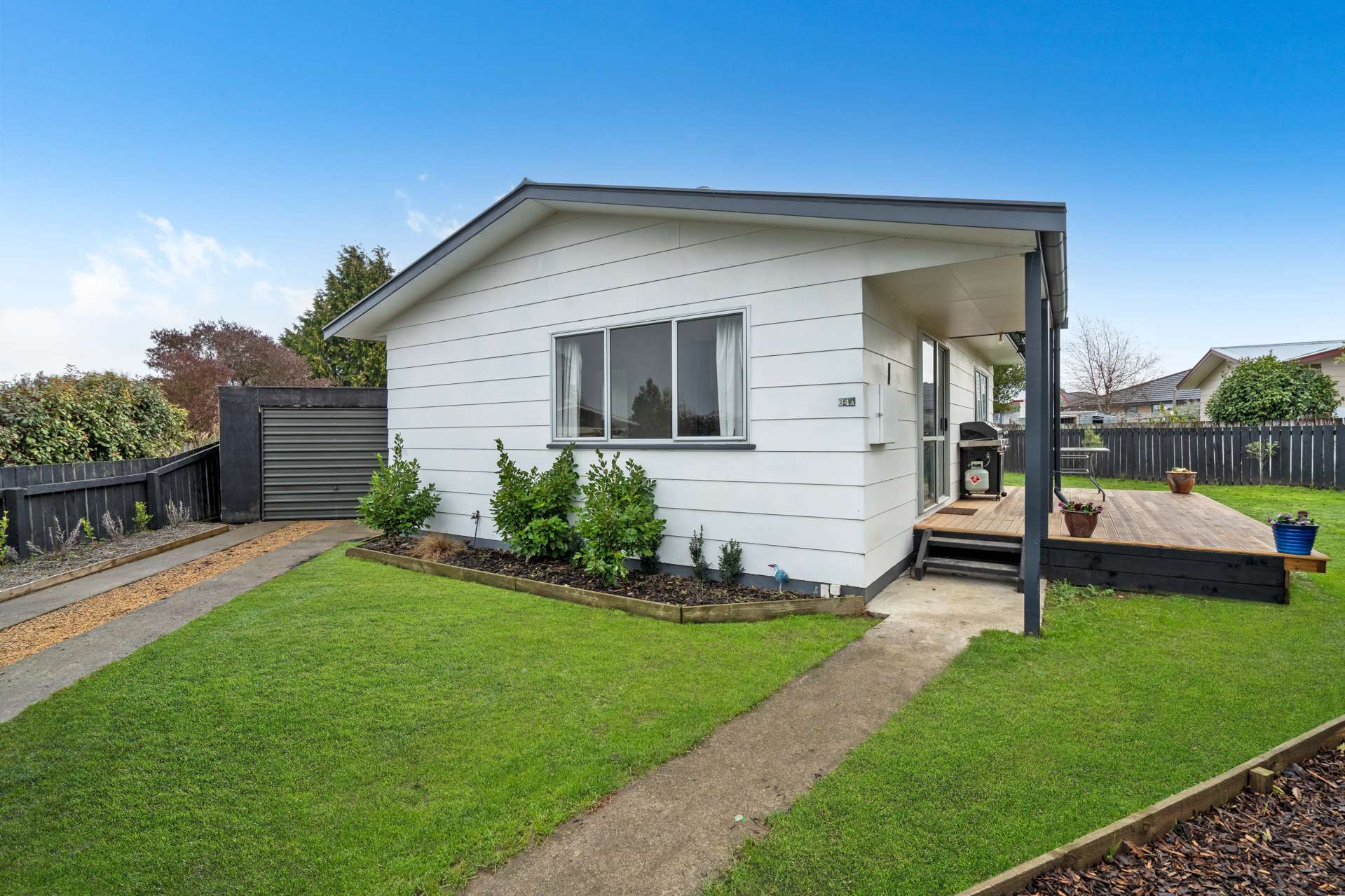 64A Montgomery Crescent Lansdowne_0