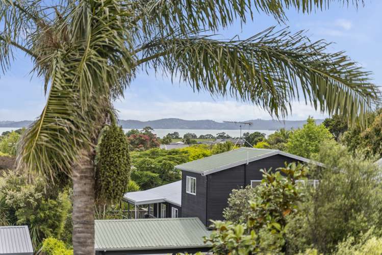 17 Shelly Bay Road Beachlands_19
