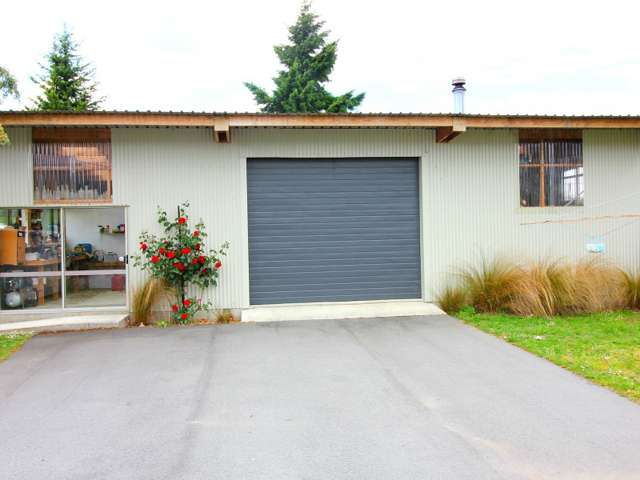 23 Home Street Manapouri_3