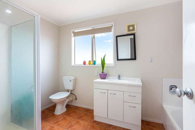 24M Mount Smart Road Royal Oak_9