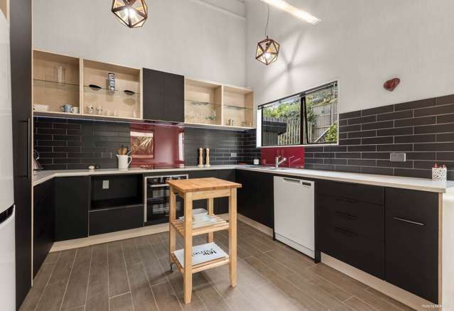 90 Aeroview Drive Beach Haven_4