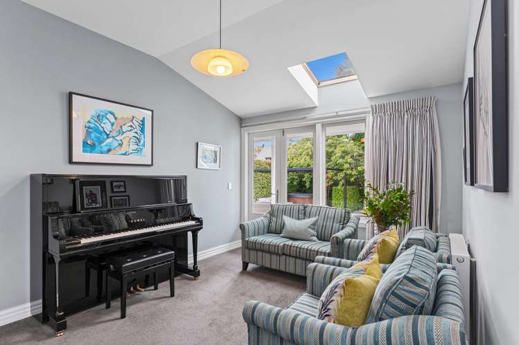 28 Knowles Street Merivale_13