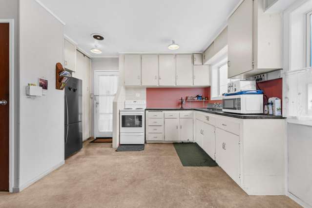 2/16 King Edward Avenue Papakura_4