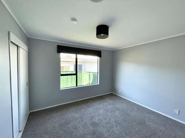 2/79 Molesworth Street 1353_4