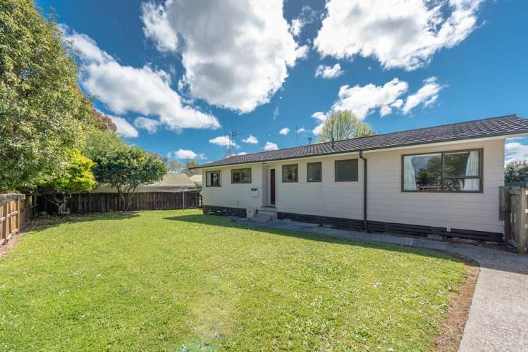 11 Frost Place Pukete_12