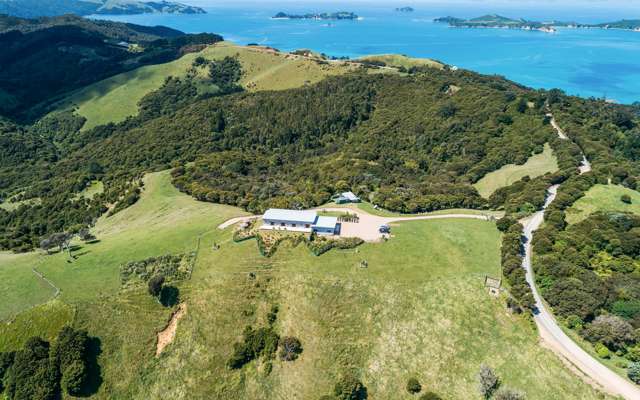 99 Cowes Bay Road Waiheke Island_4