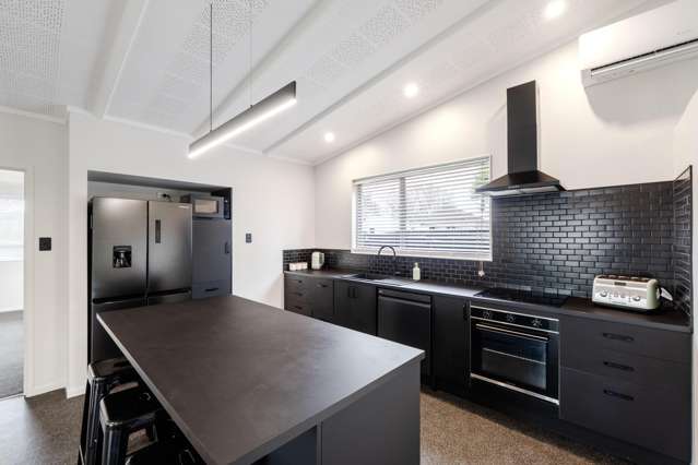 253 Pomona Street Strathern_3