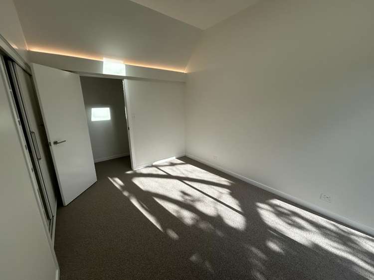 8 Meanda Gardens Sunnyhills_16