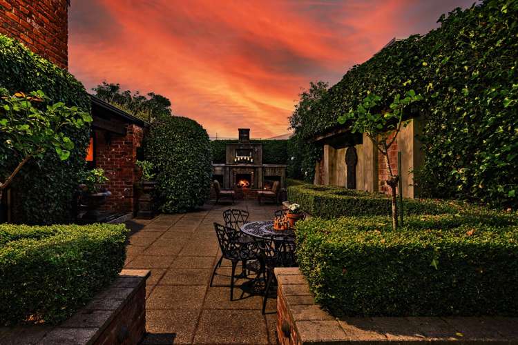 93 Gala Street Queens Park_1