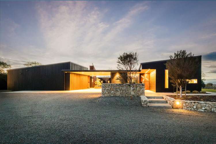 25 Side Road Haumoana_25