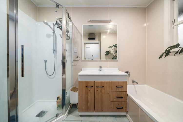73 Taylor Terrace Tawa_14