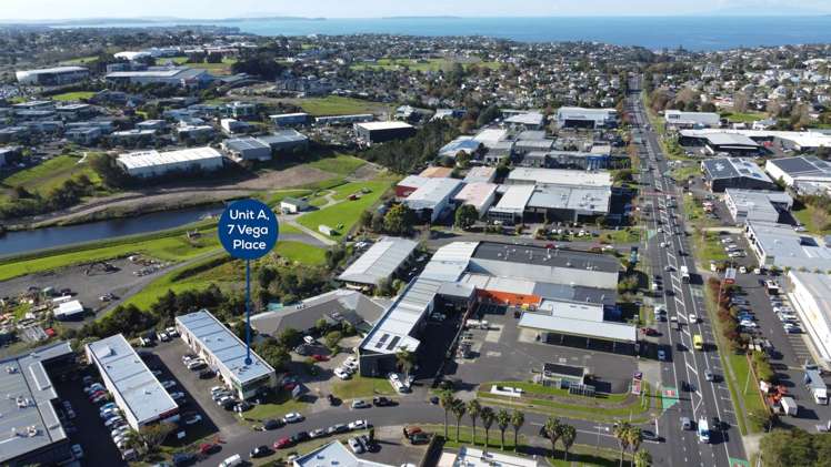 Unit A/7 Vega Place Mairangi Bay_2