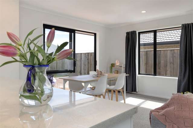 10 Caproni Road Burleigh_1