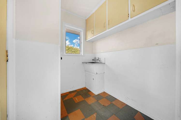 23 Waitaki Street Henderson_15