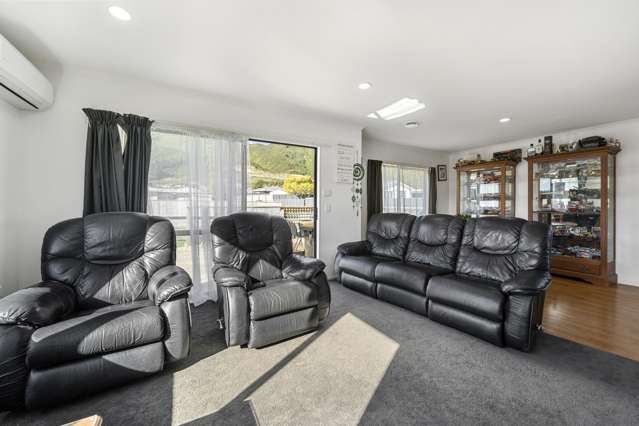 3 Ashburn Road Wainuiomata_3