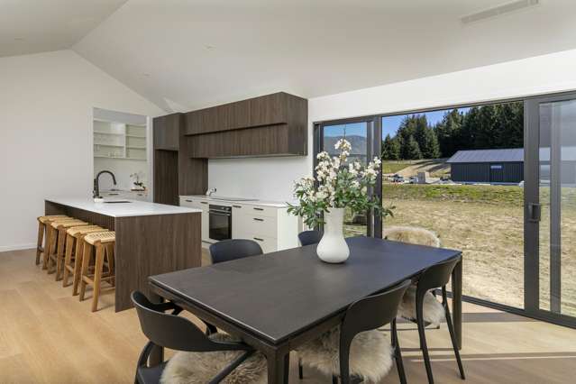 32 Stonehenge Road Wanaka_2