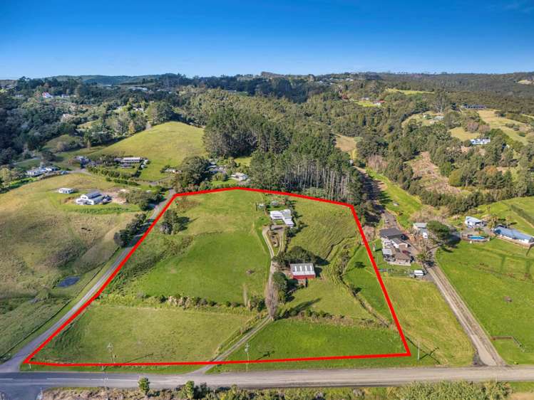 129 Mangakura Road Helensville_36