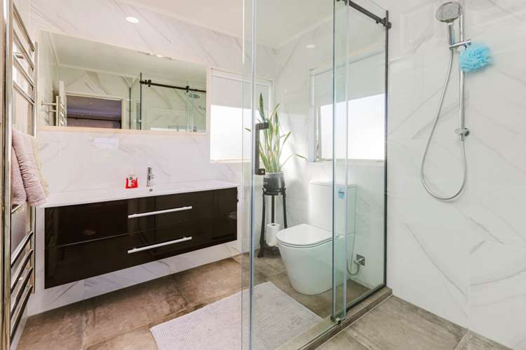 24 Corta Bella Place Golflands_9