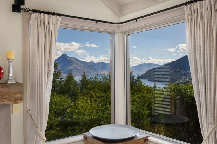 5 Vancouver Drive Queenstown_16