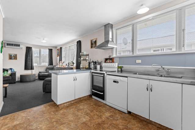 62 Oldham Avenue Onekawa_1