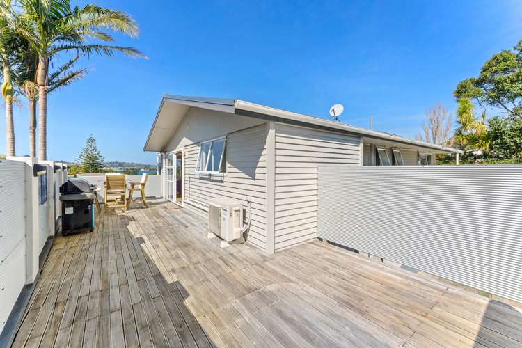 42 Swann Beach Road Stanmore Bay_11