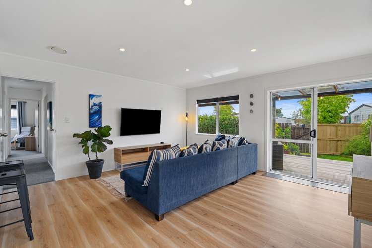 15d Lyn Grove Papamoa_9