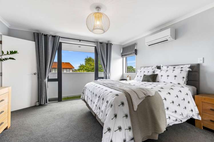 20 Greenbough Lane Greenhithe_17