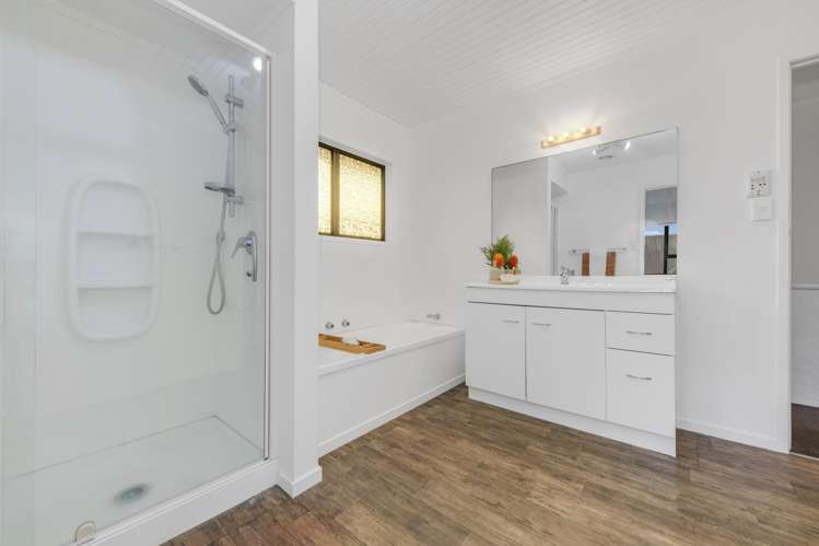 1/70 Mirrabooka Avenue Botany Downs_15