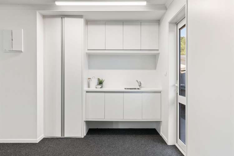 4 Fender Close Pyes Pa_12