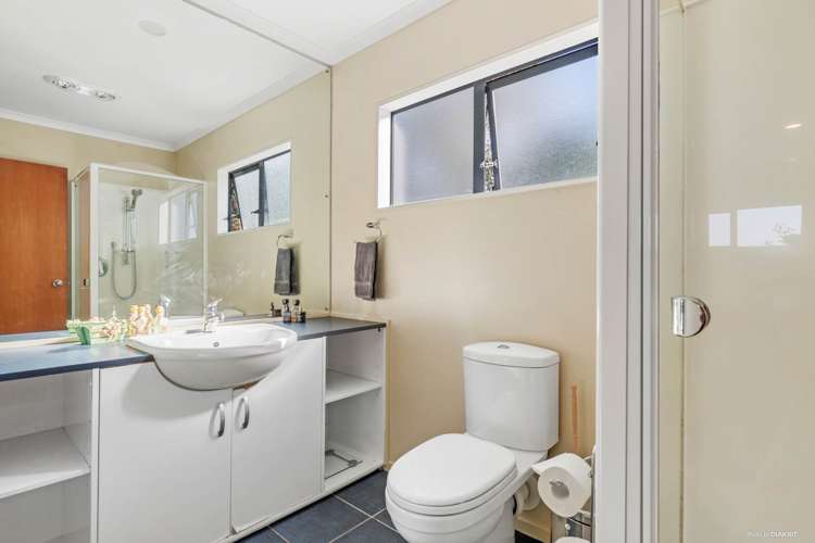 2 Kauri Lane Red Hill_12